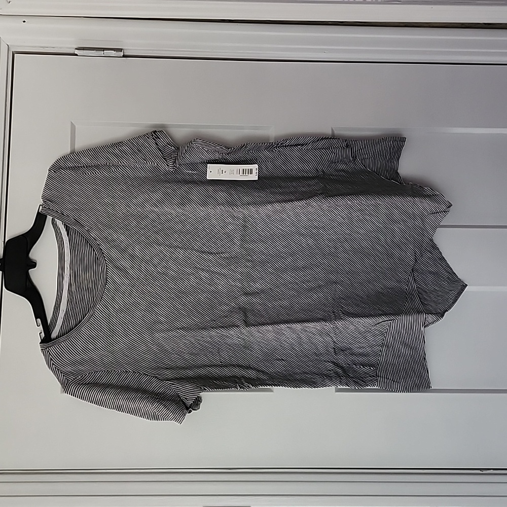 NWT. Westbound. Black/white stripe top. XL